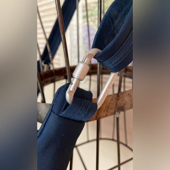 Travelon Midnight Blue Anti Theft Crossbody - Picture 10 of 15